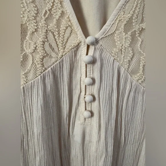 Anthropologie A’Reve Cream Lace Boho Bell Sleeve Button Down Dress - Picture 4 of 8